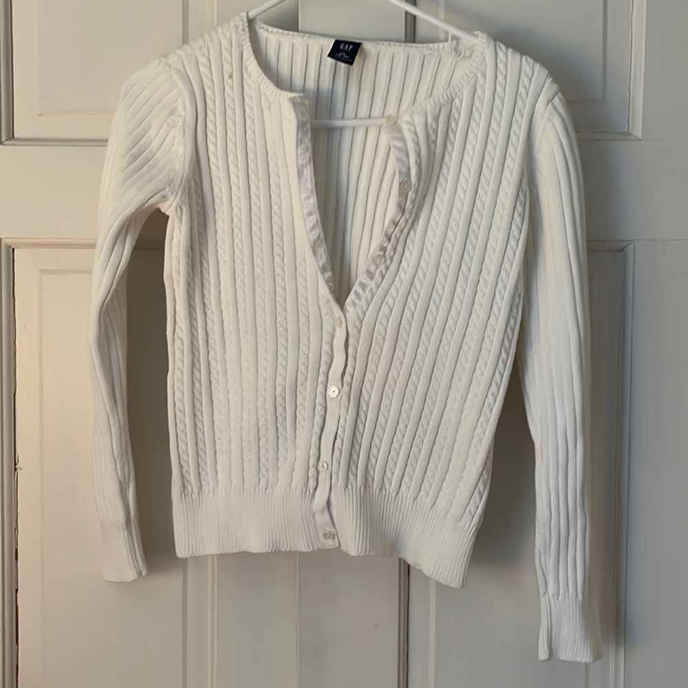 Girls GAP white %100 cotton button down sweater. Size 14/16